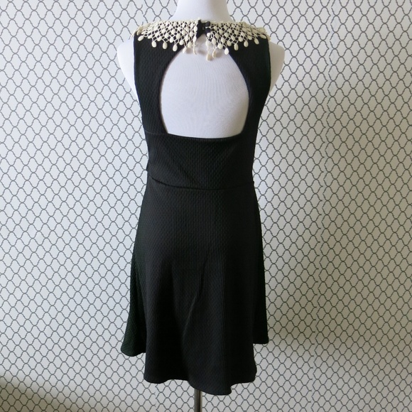 Free People Embroidered Neck Open Back Sleeveless Black Dress - Size Small - Picture 5 of 7